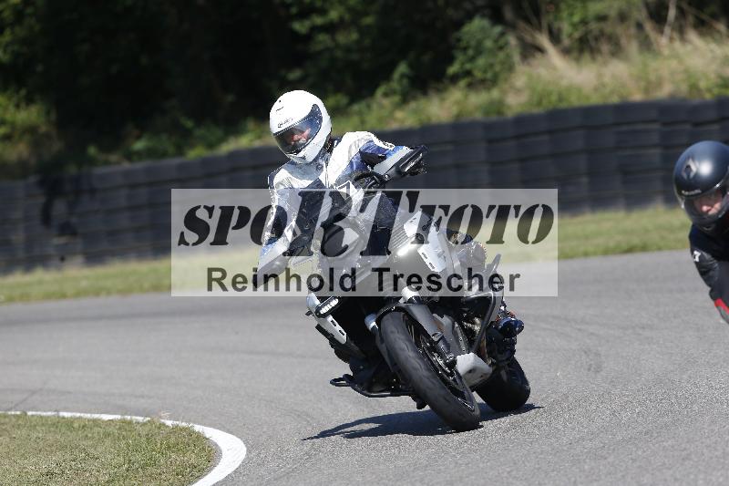 /Archiv-2025/49 26.08.2025 Cornu Master School ADR/gruen-vert/17